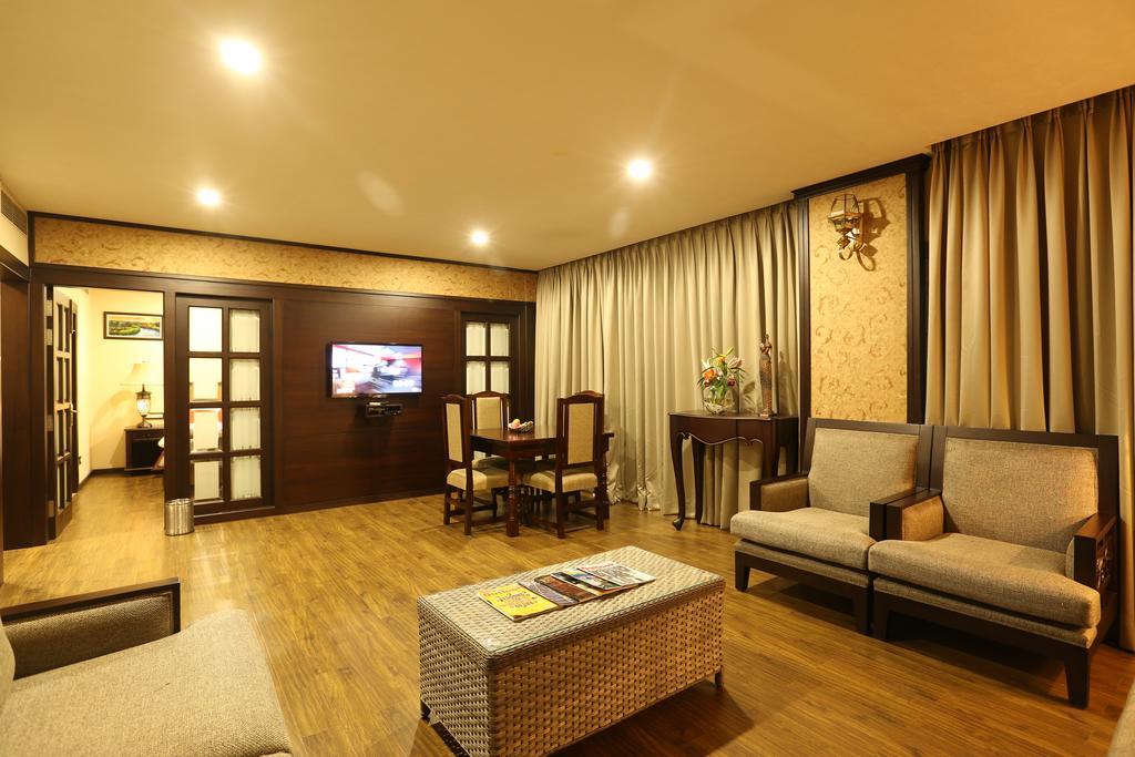 โรงแรม อทิติ กูวาฮาติ ภายนอก รูปภาพ